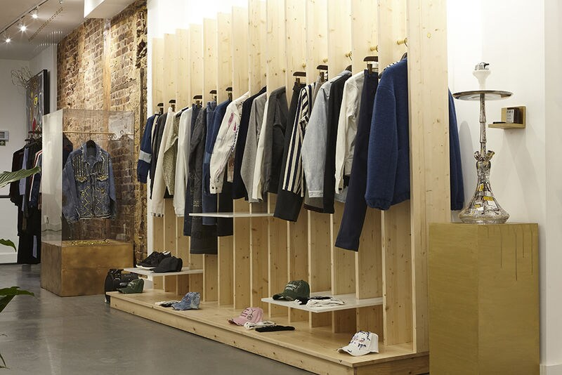 Inspirasi Interior Toko Fashion Aceh