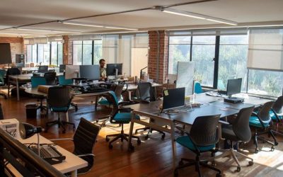 Jasa Interior Toko Laptop Premium Modern